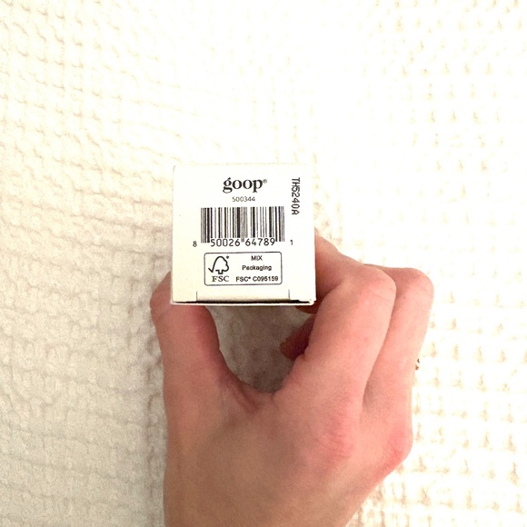 goop Beauty Youth-Boost Peptide Serum - Picture 5 of 5